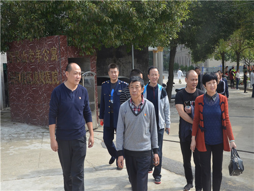 岳陽市龍馬驛站汽車服務有限公司,汽車銷售,汽車清洗,汽車美容,汽車裝飾,汽車影音